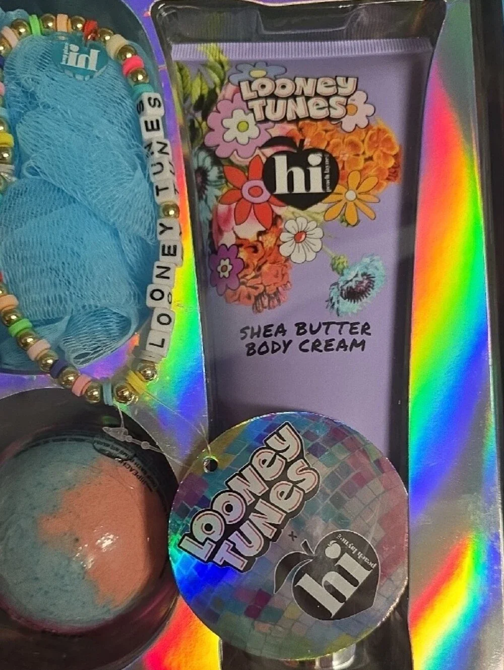 Looney Tunes Gift Box - Rainbow Holographic